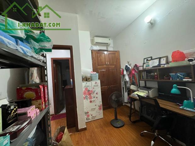 CC Kim Văn  Kim Lũ, DT: 65m2, nhà đang ở sau 2 tuần không bán được sửa và tăng giá - 4