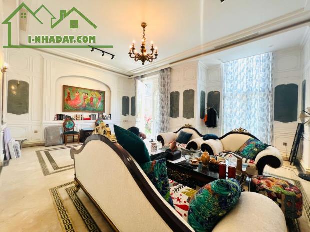 SIÊU BIỆT THỰ THÀNH PHỐ GIAO LƯU PHẠM VĂN ĐỒNG, 250M 4T THANG MÁY FULL NỘI THẤT GIÁ 95.8TỶ - 1