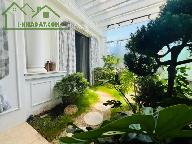 SIÊU BIỆT THỰ THÀNH PHỐ GIAO LƯU PHẠM VĂN ĐỒNG, 250M 4T THANG MÁY FULL NỘI THẤT GIÁ 95.8TỶ - 4