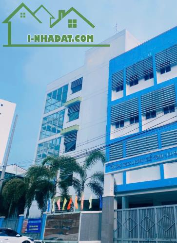 •Nhà chính chủ Q.3 - 66m2 - 2 tầng - Giá chỉ 90tr/m2