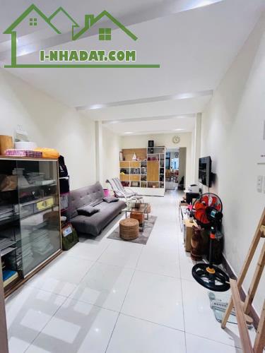 CỰC HIẾM!! Mặt tiền Bùi Minh Trực vào ở ngay DT 74m2 4 tầng đúc tặng full NT chỉ hơn 9ty