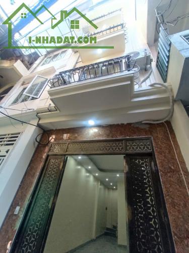 Bán nhà Nhân Hòa - Gần Royal City, ngõ rộng thoáng - 39m² - 6.45 tỷ.