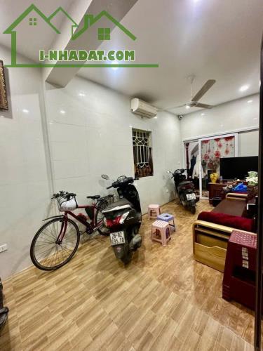 Bán nhà ngõ 211 Khương Trung, Thanh Xuân, 33m2, 4 tầng, nhà đẹp, ở sướng chỉ 5,8 tỷ - 1