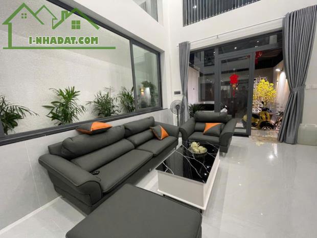 SIÊU PHẨM 102 MẶT TIỀN KINH DOANH QUẬN 9,NHÀ 3TẦNG CỰC ĐẸP GIÁ CỰC SỐC DT122M CHỈ 13TỶ TL - 2