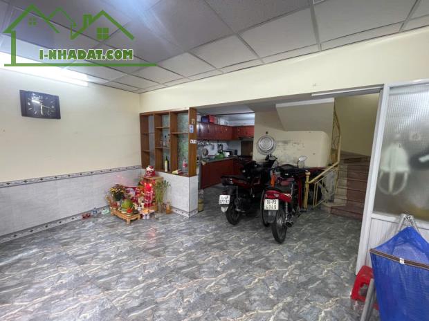 Bán Nhà Phố An Đà - Đông Khê ngay sau lô 22 Lê Hồng Phong: vị trí đẹp Giá 2,200 tỉ có gia