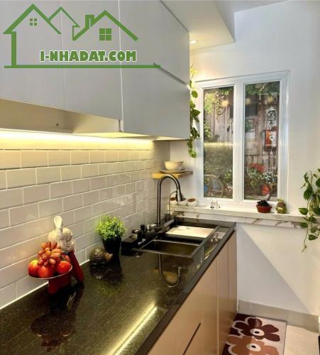 Ngay công viên Phú Nhuận – XE HƠI ĐẬU CỬA – 30M² – 2 LẦU -4.x cành - 3
