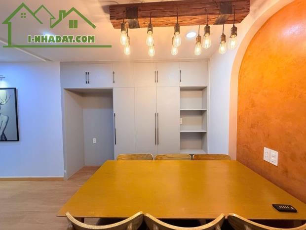 Nhà 4 lầu 60m2 6 tỷ - cách mặt tiền 1 căn, sân xe cực lớn - 1