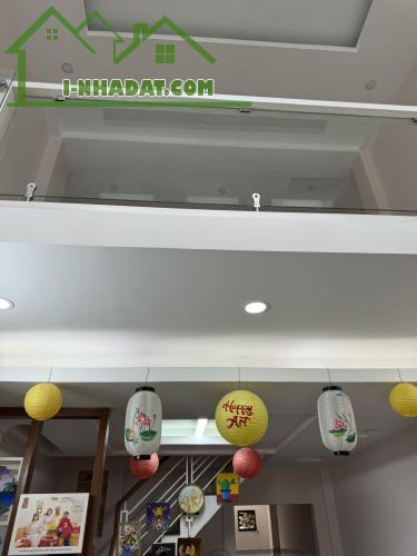 **Bán nhà 4 tầng đường Phạm Văn Hai** p3, quận Tân Bình; (4*11,5), 7,4 tỷ - 1