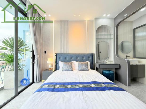 HÀNG HOT-NHÀ ĐẸP MỚI XÂY-1 TRỆT+3 LẦU+ST-DT:4Mx15,5M NỞ HẬU 4,5M-CÓ THANG MÁY-HXH - 4