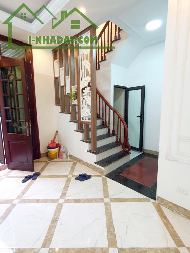 Bán nhà 5 tầng thang máy – Ô tô vào tận nhà – Lĩnh Nam, Hoàng Mai – Giá 6.3 tỷ - 1
