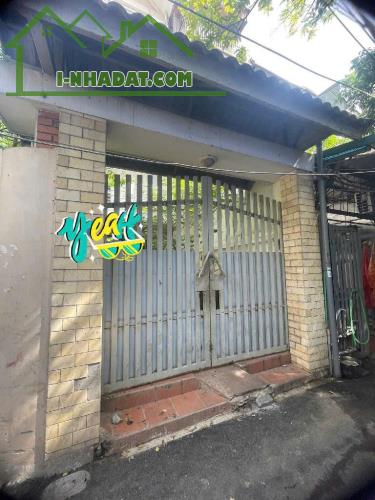 CHÍNH CHỦ BÁN MẢNH ĐẤT 690 LẠC LONG QUÂN -TẶNG NHÀ-ÔTÔ ĐỖ CỔNG-120M2-18,4TỶ-TRỊNH CÔNG SƠN