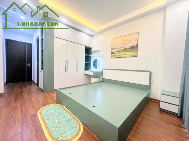 BÁN HÀNG SIÊU ĐẸP NGỌC THỤY-KINH DOANH- THOÁNG TRƯỚC SAU DT44m-4 tầng- MT 3.52m- Giá 9.2T - 2