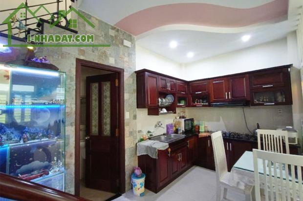 Bán nhà đường Đất Thánh Phường 6 Tân Bình, 5.4m x 9m vuông vức 3 Tâng - Giá 7 tỷ TL - 1