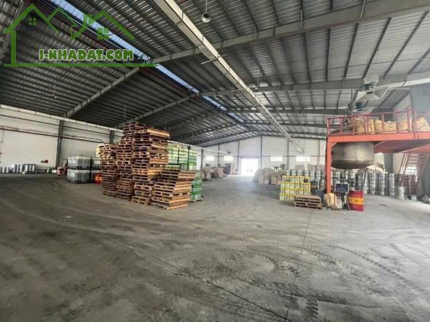 Cho thuê 2400 m2 xưởng mới trong KCN Tân Uyên , Bình Dương , sản xuất đa ngành nghề - 1