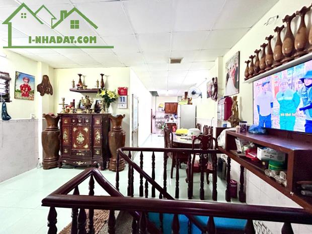 BÁN NHÀ HXH Đồng Đen, Tân Bình 2 tầng 60m2 (5x12). Nhà đẹp ở ngay. Giá chỉ 7,5 tỷ. - 2
