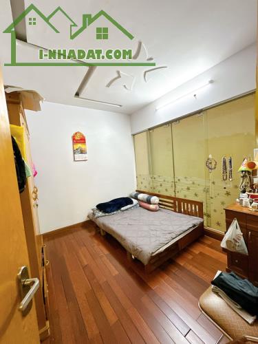 Bán nhà 5T Bồ Đề ngõ oto DT49m ,MT4m giá 12,95 tỷ - 2