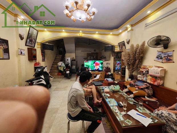 BÁN NHÀ ĐẸP LUNG LINH PHỐ BẾ VĂN ĐÀN, HÀ ĐÔNG 8 TỶ - 2