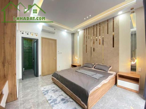 GẤP BÁN NHÀ MỚI 4X17, DTSD: gần 212m2  tại TX33, P.Thạnh Xuân, Quận 12, TP.HCM, 6 - 3