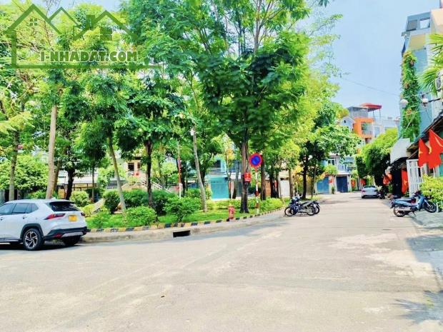 TÂN SƠN NHÌ - ĐƯỜNG 8M THÔNG - VIEW CÔNG VIÊN - 72M  - 4 TẦNG - 4PN GIÁ 9 - 3