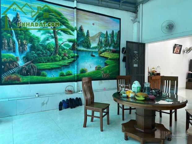 Chính chủ bán nhà 3 tầng đường Cách Mạng Tháng 8 - vị trí đắc địa, thuận lợi kinh doanh - 3