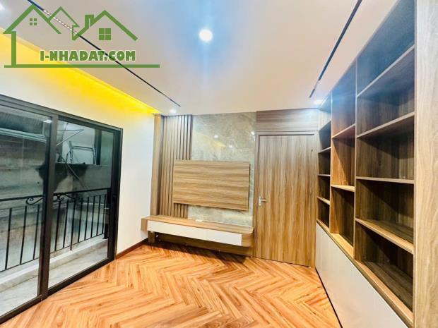NHÀ ĐẸP TÔN ĐỨC THẮNG - THANG MÁY - FULL NỘI THẤT - 1 NHÀ RA PHỐ - 1