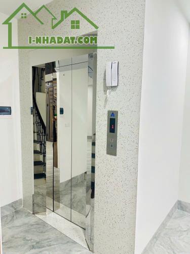NHÀ ĐẸP TÔN ĐỨC THẮNG - THANG MÁY - FULL NỘI THẤT - 1 NHÀ RA PHỐ - 4
