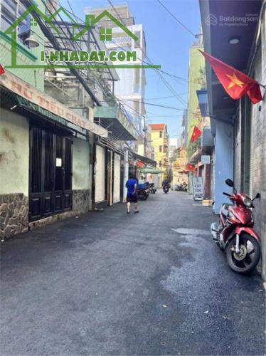 🏡 Bán nhà HXH CMT8, Q.3, điện NLMT, chỉ 9.x tỷ! - 1