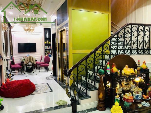 BÁN NHÀ PHÂN LÔ  KHU CÁN BỘ VIP GIẢI PHÓNG, 5 TẦNG THANG MÁY, NỘI THẤT TIỀN TỶ, SỔ VUÔNG V