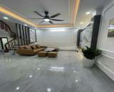 Bán nhà chính chủ Phố Khương Đình, 32m2, ngõ to rộng, full nội thất, giá chỉ 7.8 tỷ