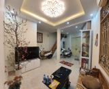 Bán nhà mặt phố Yên Lãng, quận Đống Đa, 70m2 x 5 tầng, mặt tiền 7,5m, vỉa hè to, 40 tỷ!
