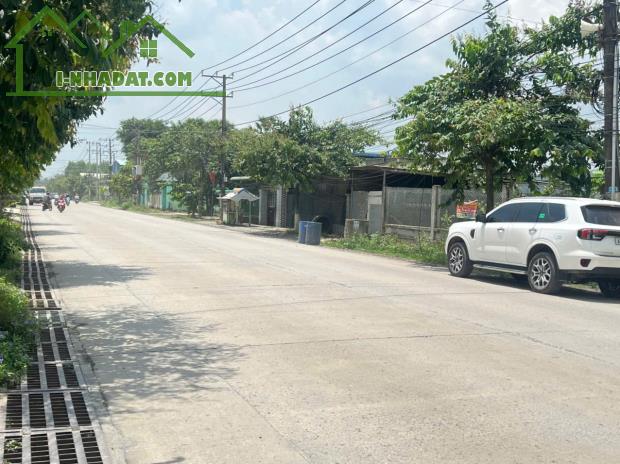 Bán đất mặt tiền kinh doanh Thiện Tân, gần ủy ban và trường cấp 2 - 3