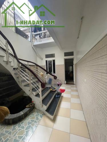 Chính chủ cho thuê nhà mặt tiền kinh doanh tại Ngã 3 Bốt Tròn( Đường Chợ Hàng)  trung tâm - 3