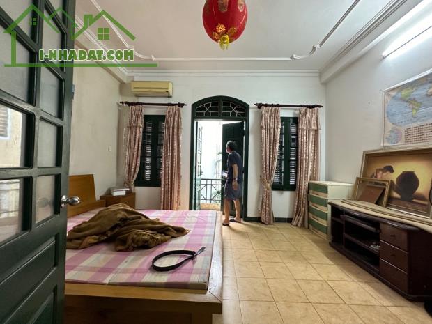 Nhà dân xây bề thế ngõ 23 Bồ Đề, gần sát hồ điều hoà - 4
