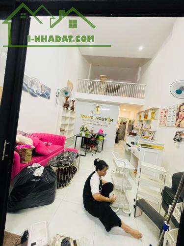 CẦN SANG MẶT BẰNG TẠI TRẦN PHÚ - BUÔN MA THUỘT