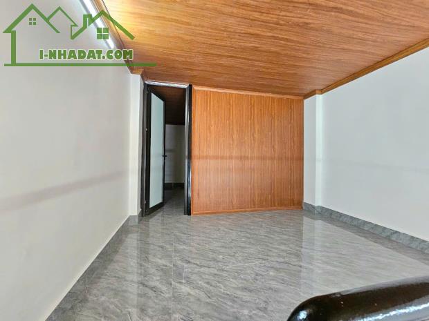 Trung tâm Cổ Nhuế- nhà mới- ở ngay- 33m- 2,9 tỷ - 2