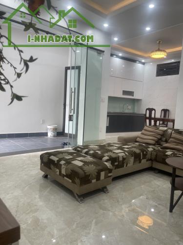 Bán nhà 4 tầng xây mới phố Nam Pháp