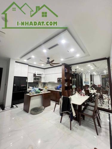 Biệt thự Kim Đồng, Phân lô Gara oto, 4 tầng TM, Ở sướng. 123m2, MT 12m. 37.5 tỷ!