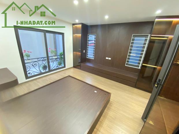 Bán nhà 5 tầng, Thạch Bàn, Long Biên, ngõ 3m, 20m ra otoo tránh - 2