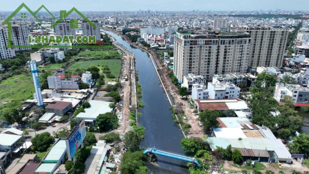 Bán khu đất vàng 3.551m2 hai mặt tiền cực hiếm còn sót lại tại
