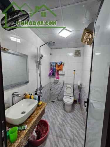Nhà Mới ! Nhà mặt ngõ Đường Mỹ Đình - Kv sầm uất - DT 46m² * 8T - 3
