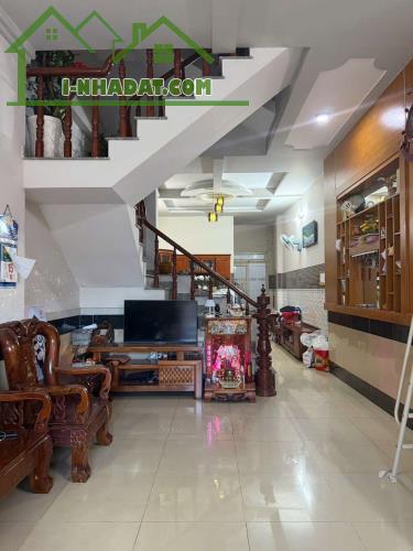 BÁN NHÀ 3 TẦNG - 96M² - HẺM XE HƠI - BÙI VĂN NGỮ, QUẬN 12 - GIÁ CHỈ 5.48 TỶ - 1