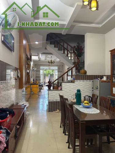 BÁN NHÀ 3 TẦNG - 96M² - HẺM XE HƠI - BÙI VĂN NGỮ, QUẬN 12 - GIÁ CHỈ 5.48 TỶ - 2