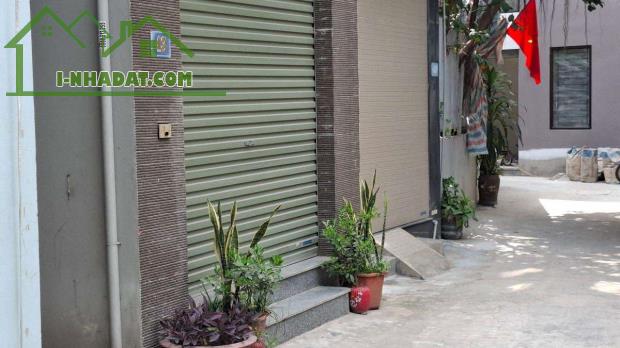 BÁN ĐẤT TẶNG NHÀ - PHỐ HOÀNG QUỐC VIỆT (50M2). GIÁ 8 TỶ
