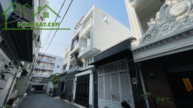 Chủ nhà ngộp bank bán nhà Hẻm Xe Hơi Hoàng Diệu 2, Linh Chiểu Thủ Đức. 10 tỷ, 66m2, tuấn