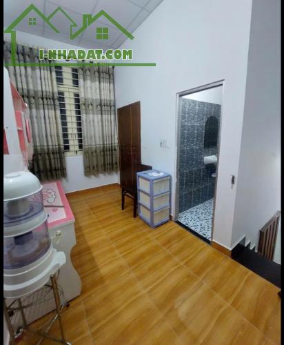 Bán nhà Mặt Tiền Làng Tăng Phú - Tăng Nhơn Phú A, Quận 9 - 120M2 - DÒNG TIỀN 300 TRIỆU/NĂM - 1