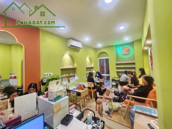Quận 3 ! Sang Spa – Nail – Gội, nằm tại Trần Quang Diệu,Quận 3 – khu vực dân cư đông, Tel - 2