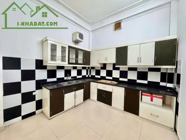 NGÕ MAI HƯƠNG BẠCH MAI - GẦN PHỐ - DT 36m2 4 tầng mặt tiền 3.3m Giá 5.55 tỷ