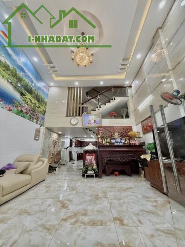 BÁN GẤP - SIÊU PHẨM Q7 - ĐÃ GIẢM 1,25 TỶ - CHỈ CÒN 7 TỶ - 5