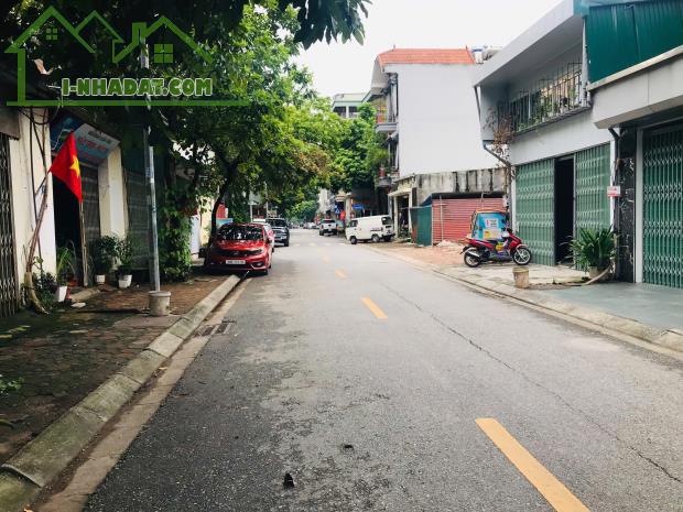 Đất đẹp hiếm đường to kinh doanh tốt mặt phố Nguyễn Văn Hưởng DT 50m2 . Giá 13 tỷ - 1