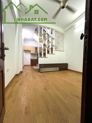 Bán Nhà! Yên Hoà,Ngõ Nông,DT: 26/30T2m2 x  5Tầng,MT: 3.7,Giá: 6.4 tỷ Cầu Giấy